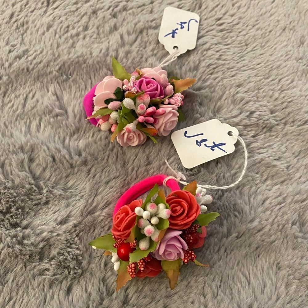 Hair accessories ( set of 2)